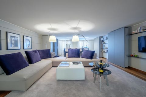 TV and multimedia, Living room