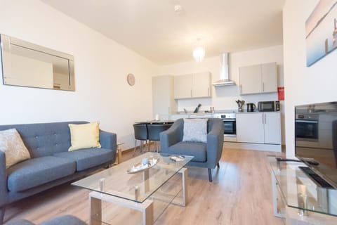 Comfortable Modern Apartment in Swindon, FREE parking sleeps up to 5 Condominio in Swindon