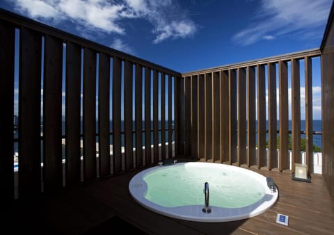 Hot Spring Bath, Open Air Bath