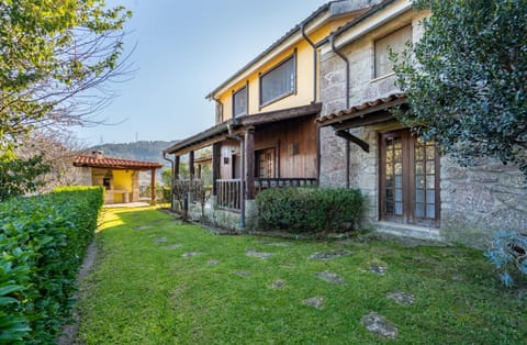 Property building, Facade/entrance, Garden