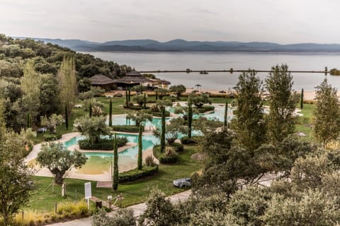 Lake view, Landmark view, Pool view, Swimming pool