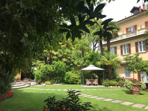 Villa Palmira Kinderfreies Hotel Hôtel in Cannobio