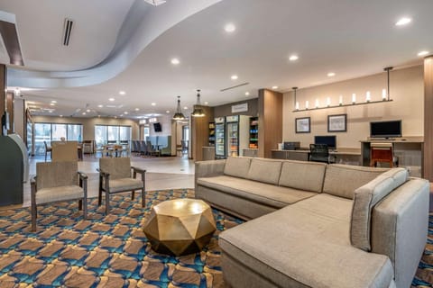 Comfort Suites Fort Lauderdale Airport & Cruise Port Hotel in Dania Beach