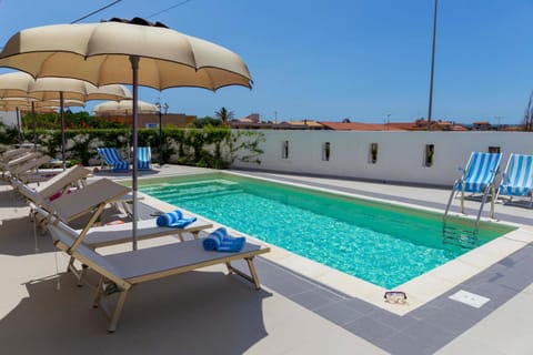 Pool view, Swimming pool