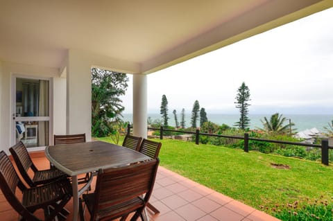 Patio, Spring, Natural landscape, Garden, Balcony/Terrace, Dining area, Garden view, Sea view