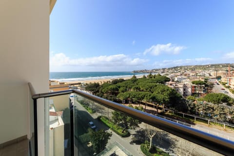 Day, Natural landscape, View (from property/room), Balcony/Terrace, Sea view