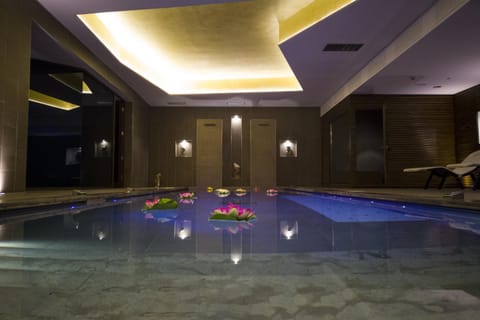 Massage, Massage, Sauna, Sauna, Spa and wellness centre/facilities, Spa and wellness centre/facilities, Swimming pool, Location