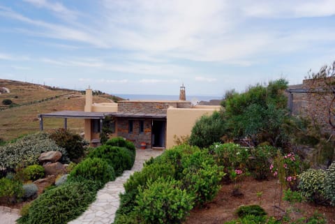 Emelia House in Kea-Kythnos