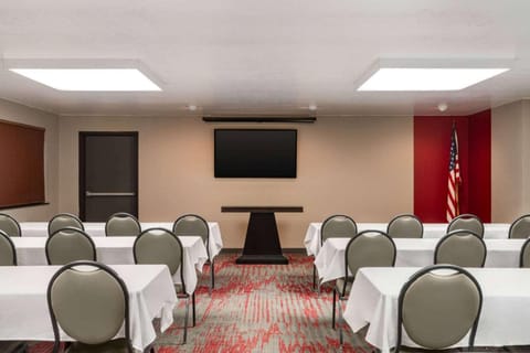 Meeting/conference room