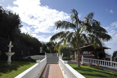 Finca las Aguelillas House in Orotava Valley