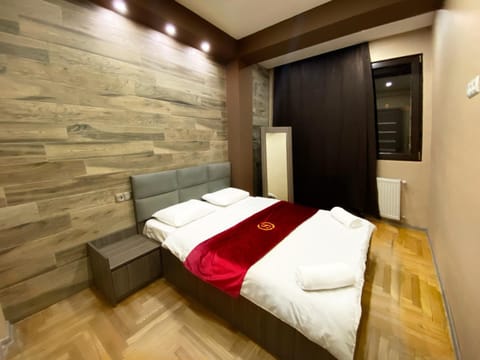 Luxury 4-Bedroom Apartment In The Center Condominio in Tbilisi