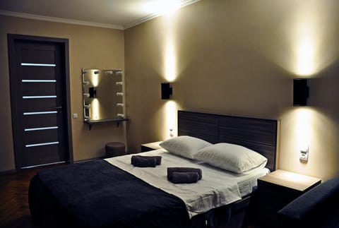 Luxury 4-Bedroom Apartment In The Center Condominio in Tbilisi