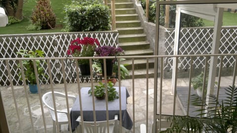 Patio, Day