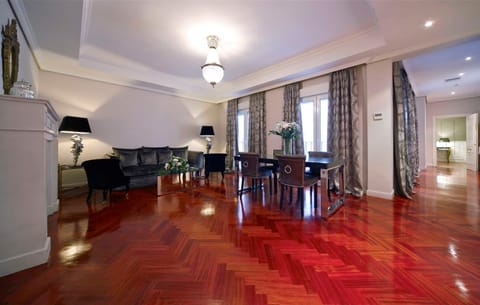 Boutike Cibeles Condo in Centro