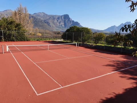 Activities, Tennis court