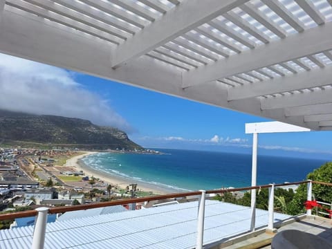 View (from property/room), Balcony/Terrace, Beach, Mountain view, Sea view