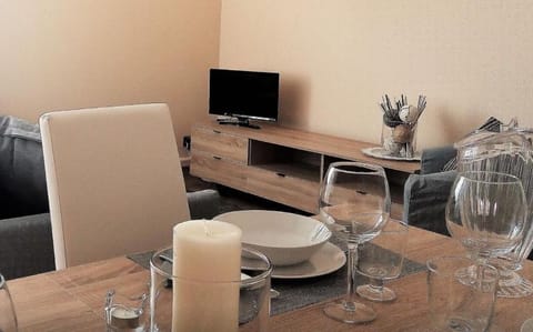 Lovely, charming and quiet apartment in the centre air conditioned and free private garage Eigentumswohnung in Como