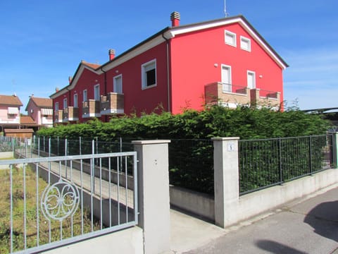 Property building, Facade/entrance, Neighbourhood, Balcony/Terrace