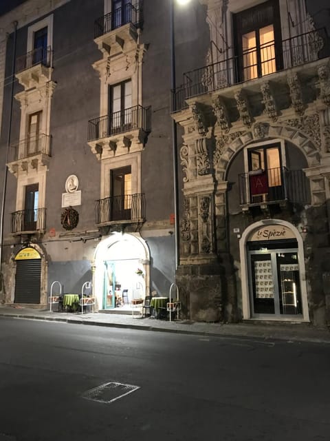 PAPALI loft Condo in Catania