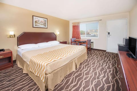 Travelodge by Wyndham Terre Haute Hotel in Terre Haute