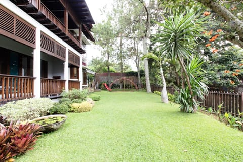 Rumah Pelita near Lembang FREE WIFI - Villa Lantera Chambre d’hôte in Parongpong