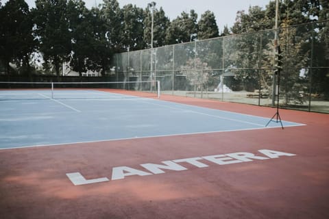 Tennis court