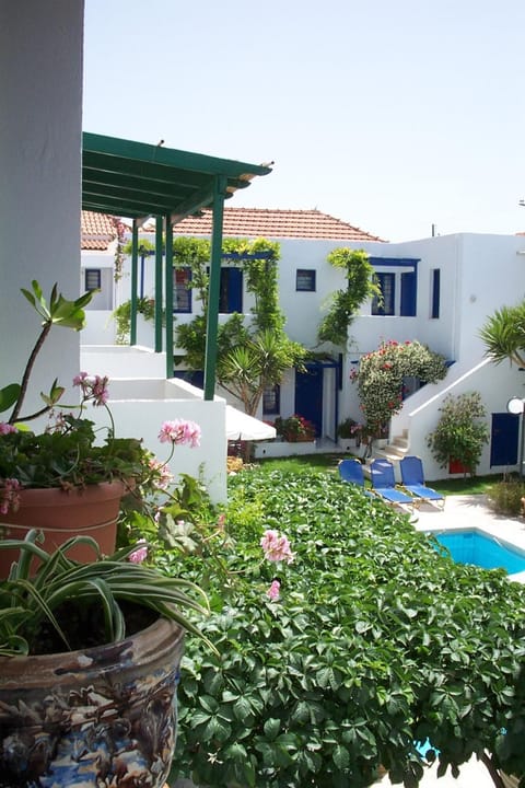 Konaki Studios & Apartments Condo in Panormos in Rethymno