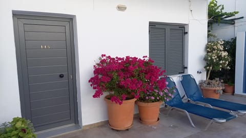 Konaki Studios & Apartments Condo in Panormos in Rethymno