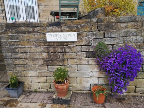 Twenty Seven Steps Haus in Hebden Bridge