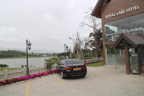 Royal Lake Hotel Hotel in Nuwara Eliya