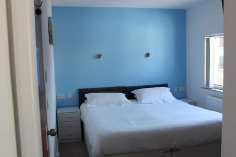 Bayside Holiday Suites Bed and breakfast in Paignton