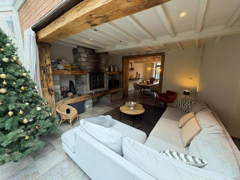 La Tête dans les Etoiles House in Wallonia, Belgium