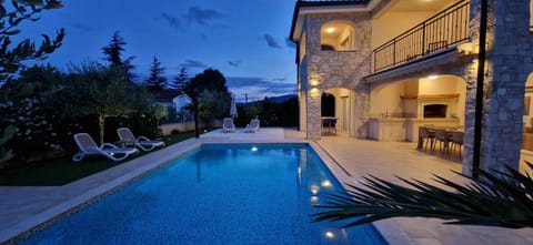 Property building, Night, Pool view, Swimming pool, Swimming pool, sunbed