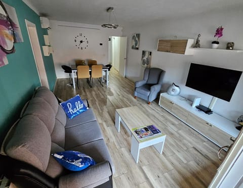 Apartamento Nuria Apartment in Figueres