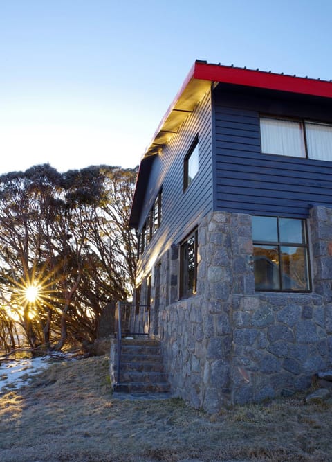 Matterhorn Lodge Hotel in Perisher Valley