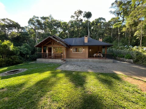 Facade/entrance, Natural landscape, Garden