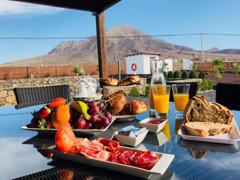 Food close-up, Garden view, Mountain view, Breakfast