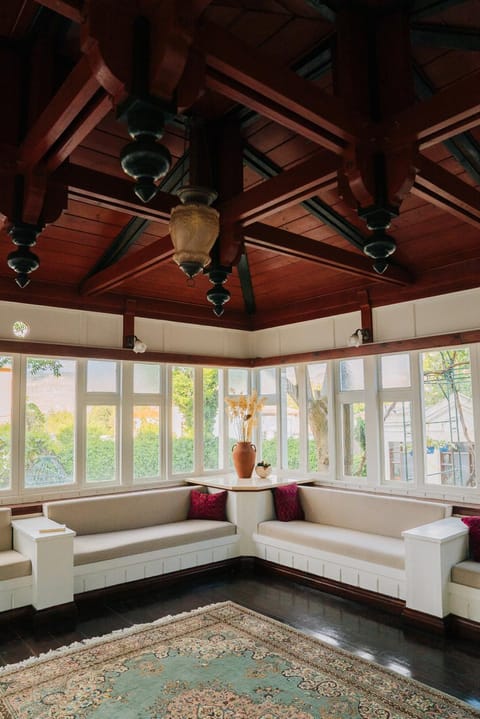 Communal lounge/ TV room, Inner courtyard view