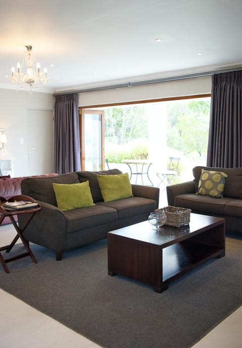 Zorgvliet Wines Country Lodge Country House in Cape Town