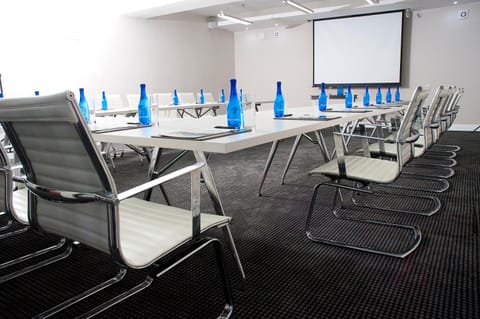 Meeting/conference room