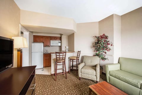 Kitchen or kitchenette, Photo of the whole room, On site