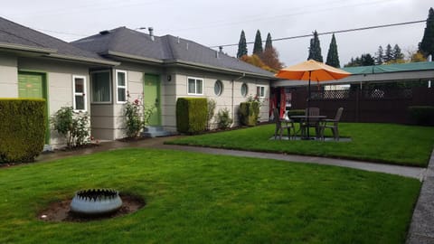 Milwaukie Inn Portland South Motel in Clackamas County