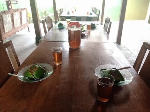 Pendopo Kayuwanan Homestay Syariah Vacation rental in Special Region of Yogyakarta