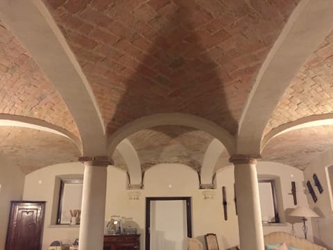 Restaurant/places to eat, Facade/entrance