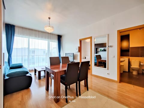 Red Hotel Accommodation Condo in Cluj-Napoca