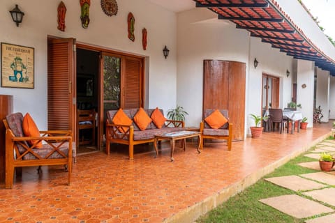 StayVista at Firefly Homestay with Pvt Pool & Terrace Access Villa in Bengaluru