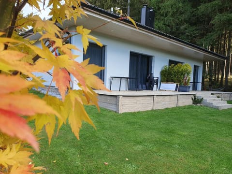 Property building, Garden, Autumn