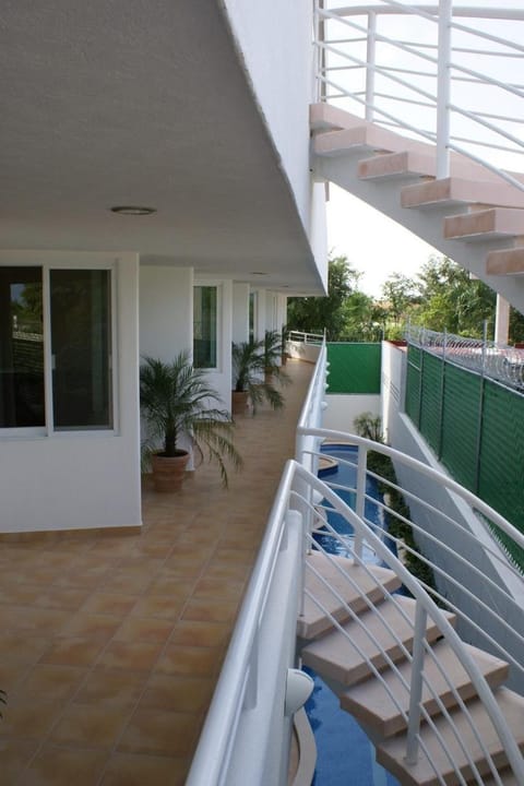 Suites Moon River Apartment in Cancun