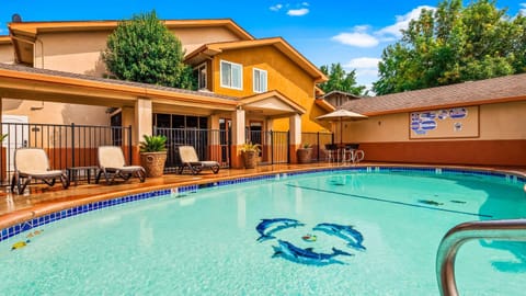 Pool view, Swimming pool