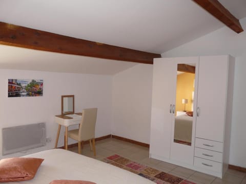 Miel de Lavande Wohnung in L'Isle-sur-la-Sorgue